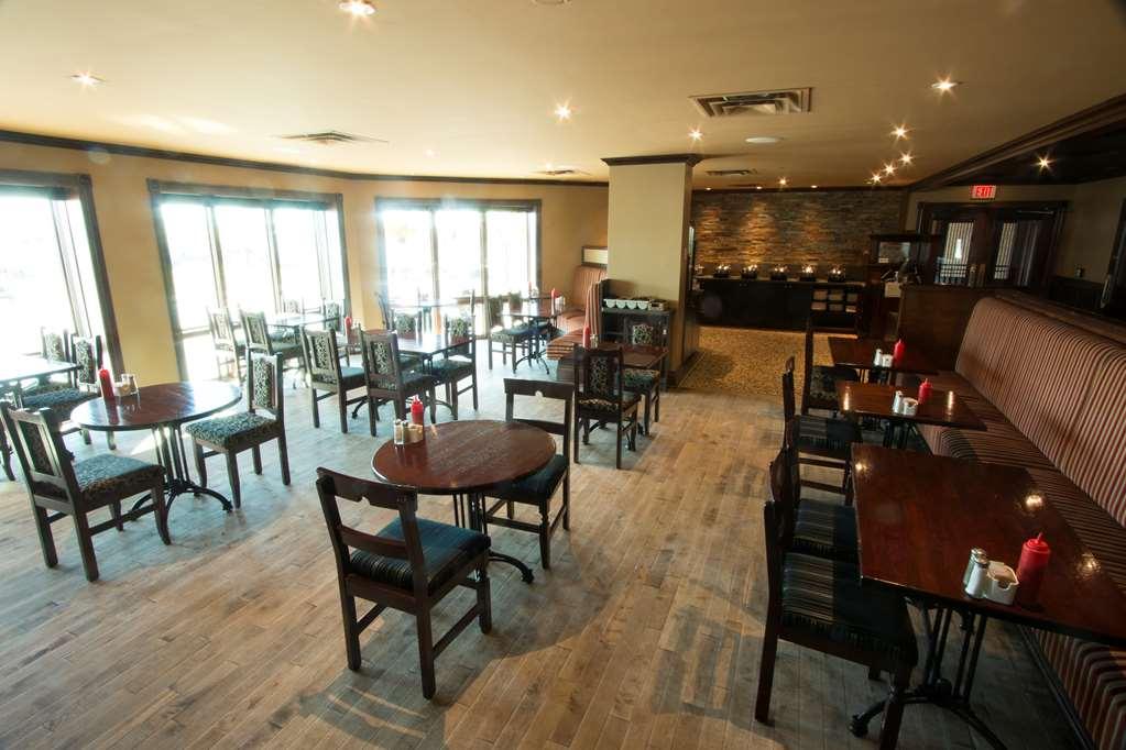 Hotel Ramada By Wyndham Northern Grand & Conference Centre 4*