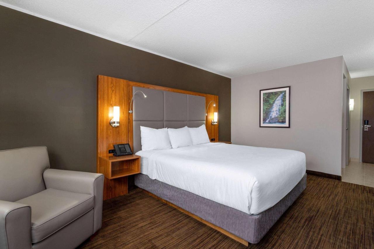 Ramada By Wyndham Northern Grand & Conference Centre Hotel