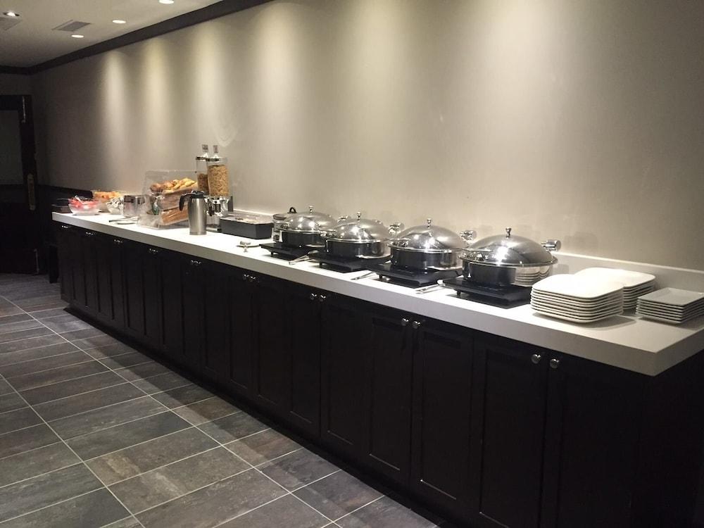 Ramada By Wyndham Northern Grand & Conference Centre